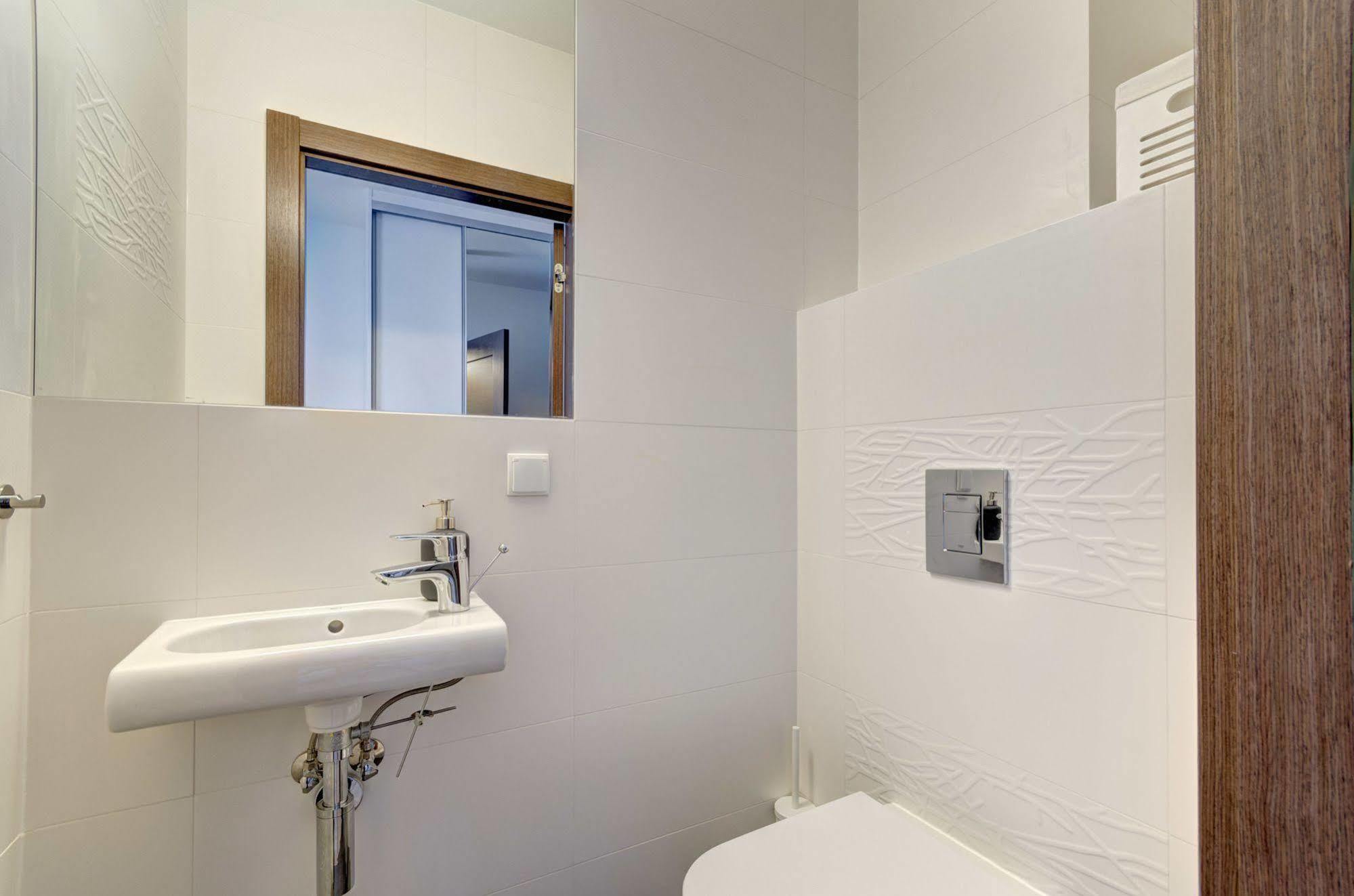 Dom & House - Apartments Chmielna Park กดัญสก์ ภายนอก รูปภาพ